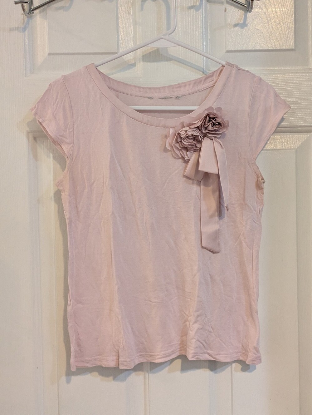 H&M Light Pink Short Sleeve Top with Floral Applique